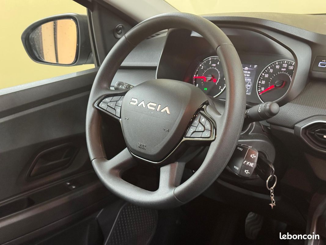 DACIA SANDERO 1.0 ECO-G 100 Essential (image 16)