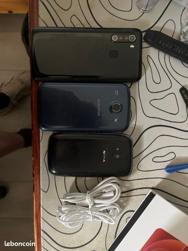 Lot de téléphone (image 8)