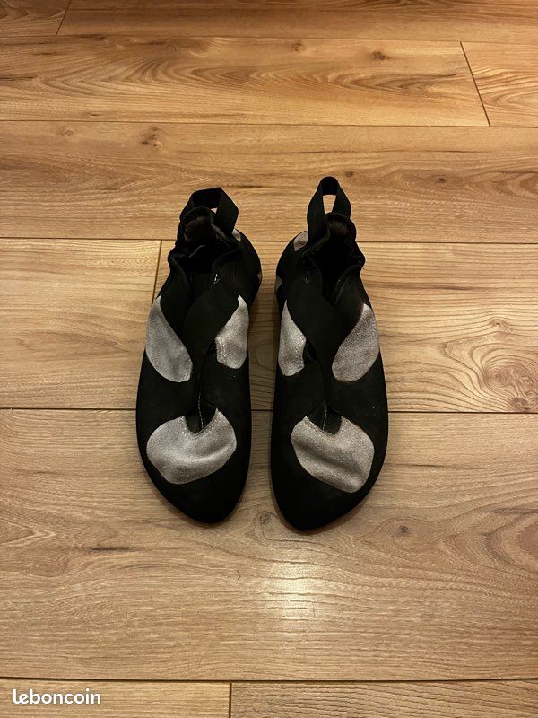 Chaussons d'escalade 42 2/3 (image 1)