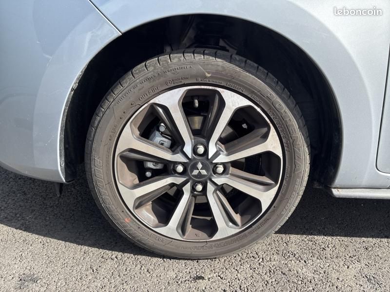 Mitsubishi Space Star 1.2 MIVEC 71ch Red Line EDITION 2024 (image 11)