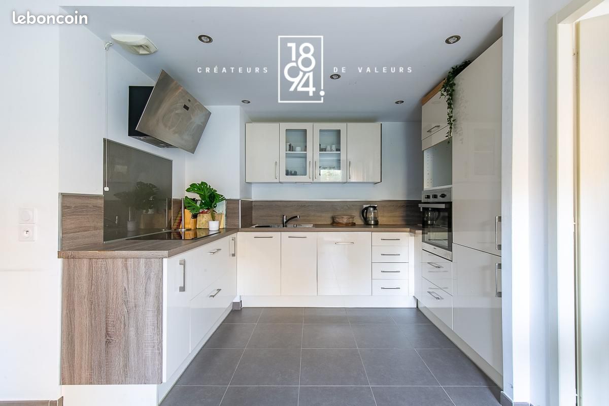Appartement 2 pièces 43 m² · à Châteauneuf-le-Rouge · 43 m² · 220 000 €