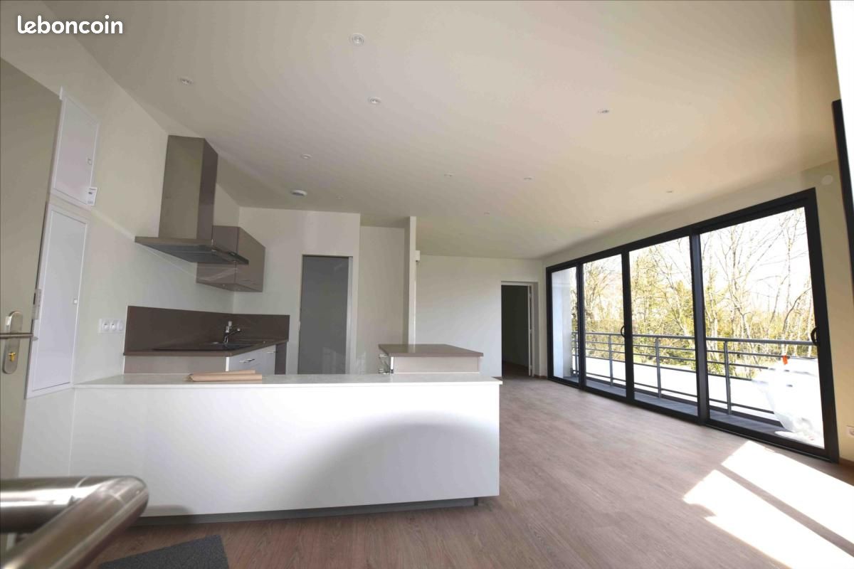 Appartement 4 pièces 103 m² · à Montbéliard · 103 m² · 1 005 €