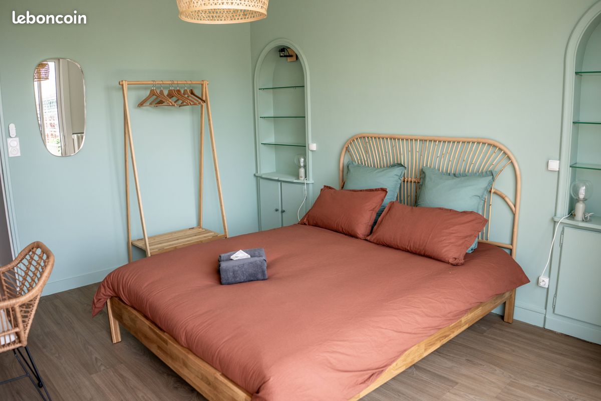 Location grand appartement 4 chambres - 8 personnes en plein cœur de La Roche Sur Yon (image 15)