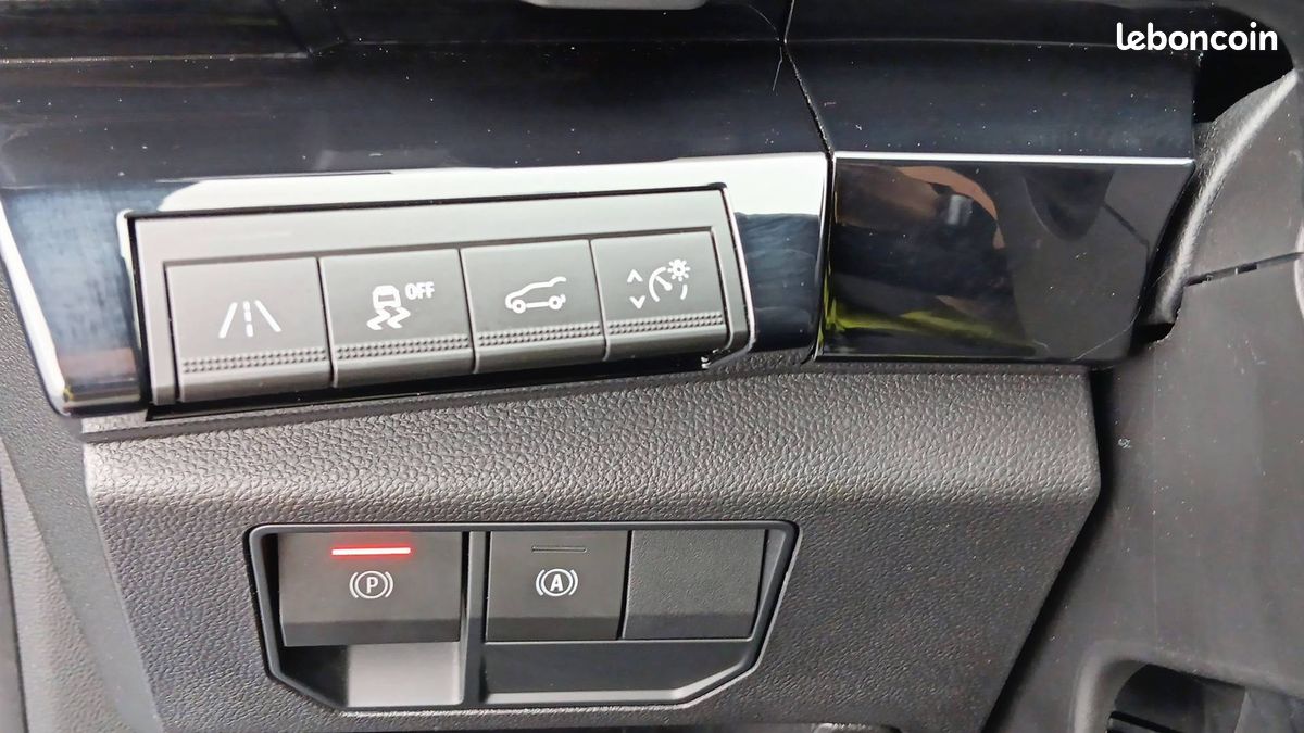 Renault austral mild hybrid 160 auto techno (image 29)