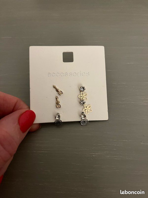 Lot De 3 Paires De Boucles D'oreilles Noir Et Blanc - Pour Oreilles Percées - Neuf Avec étiquettes