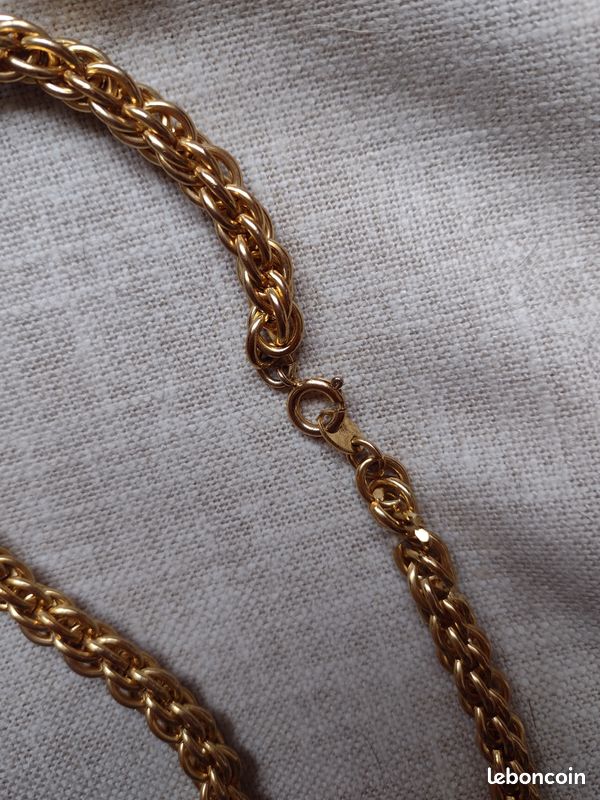 Collier (image 2)