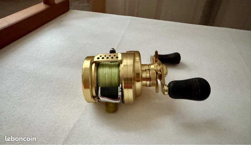 Moulinet De Lancer Shimano Calcutta 200XT - Poignée Droite