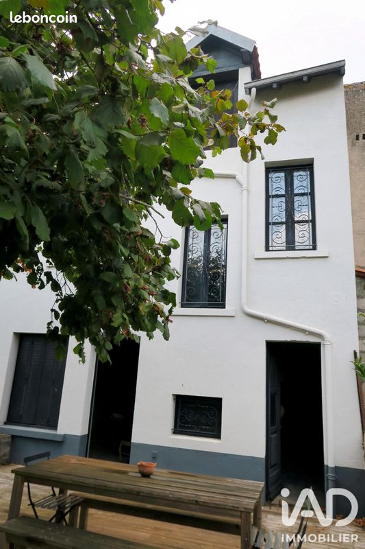 Maison 6 pièces 100 m² · à Bouresse · 100 m² · 129 000 €