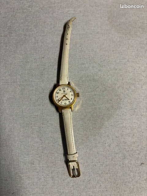 Montre mécanique vintage de la marque "New Classic" (image 2)