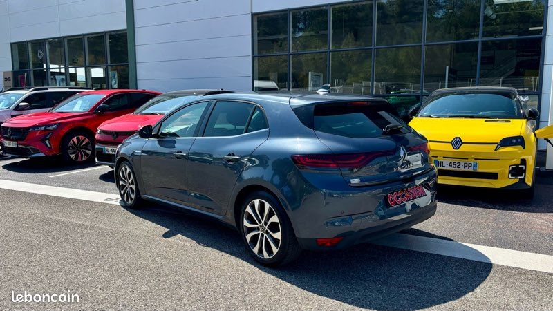 Renault Mégane 4 phase 2 1.5 DCI 115 CV EDC 7 intens / grand écran / entretien complet / distribution neuve ✅/ 1er main (image 4)