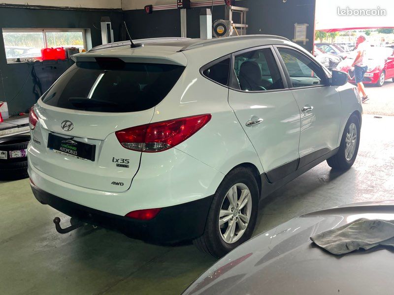 Tres BEAU 4X4 HYUNDAI IX 35 BVA 185CH BLANC REVISEE (image 5)