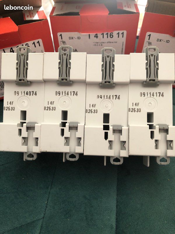 Legrand : lot de 4 interrupteurs différentiels type AC 2P 40A ( ref : 411611) (image 4)