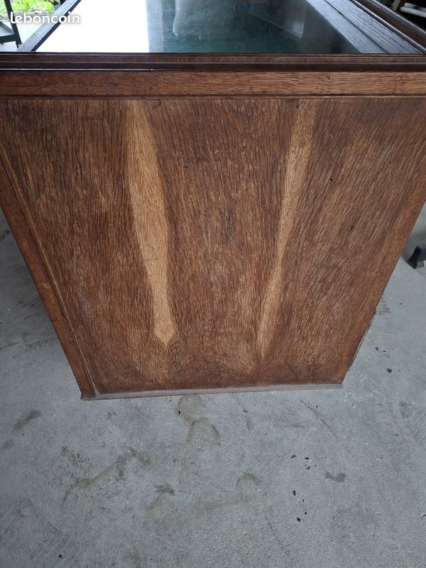 Vitrine (image 2)