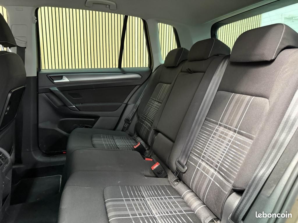 VOLKSWAGEN GOLF Sportsvan 1.4 TSI 125 CH LOUNGE - DISTRIBUTION NEUVE (image 18)