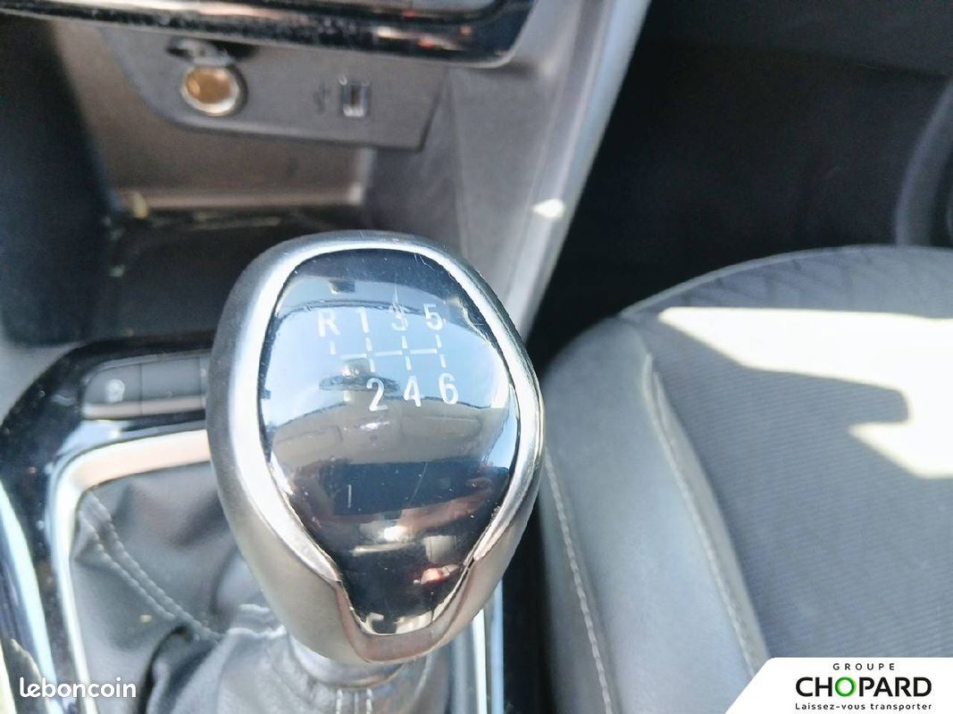 OPEL Corsa 1.2 Turbo 100 ch BVM6 Edition Business (image 16)