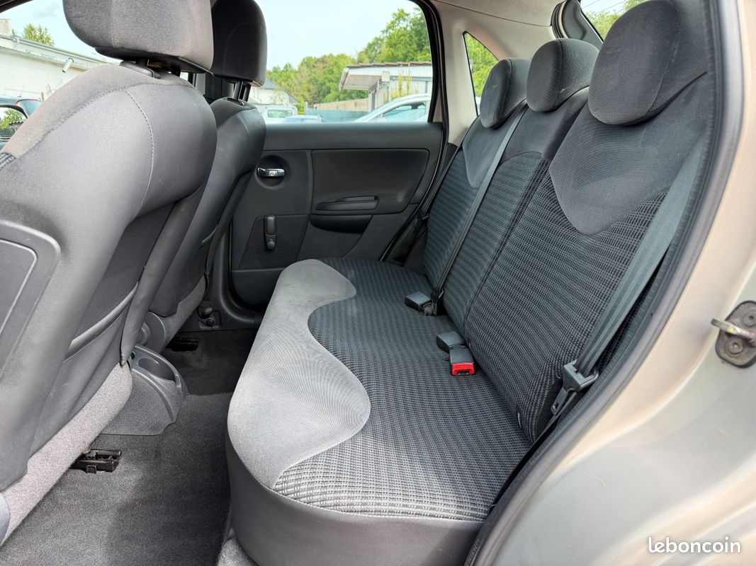 Citroen C3 1.4 HDi 70 cv "Tonic" (image 5)