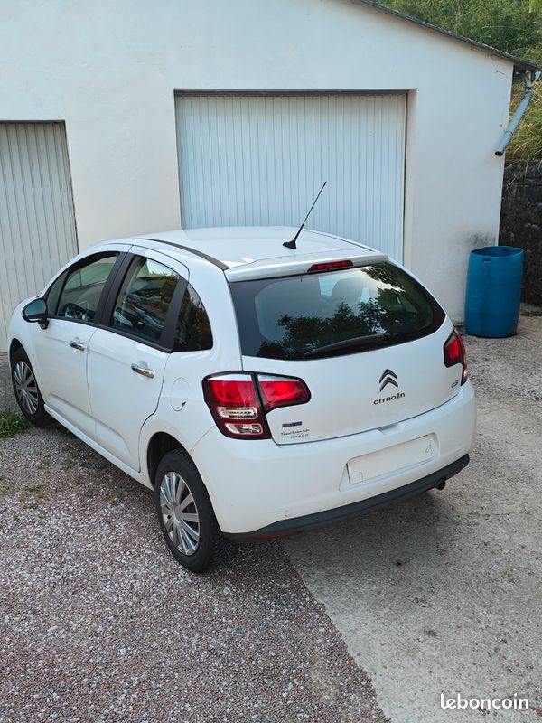 Citroen c3 1.6 blue hdi 75 cv attraction (image 2)