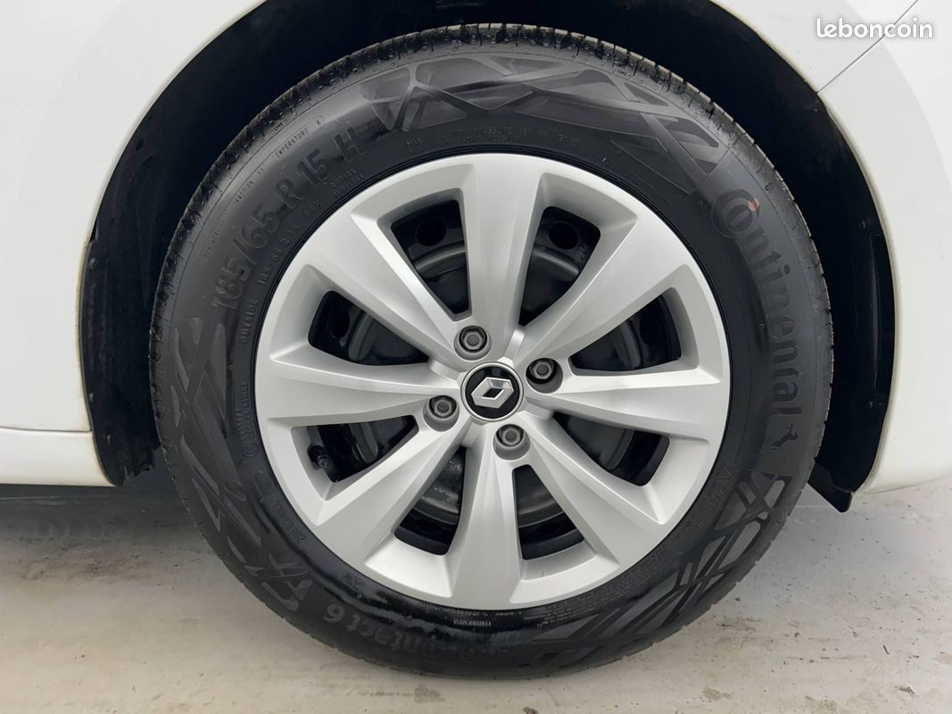 RENAULT Clio SCe 65 Authentic (image 21)