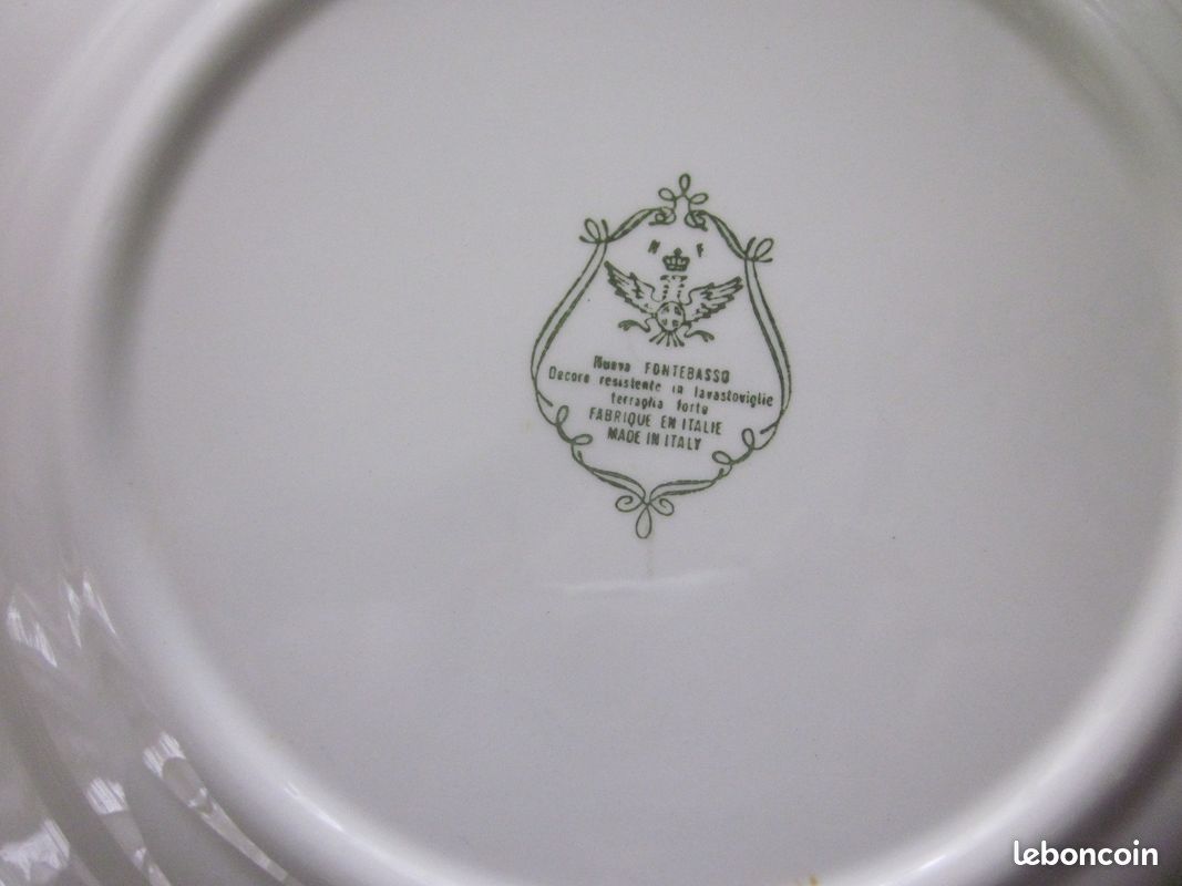 Assiettes en faience italienne bleu de VENISE : sERVICE DE douze x 3: service de 12; (image 3)