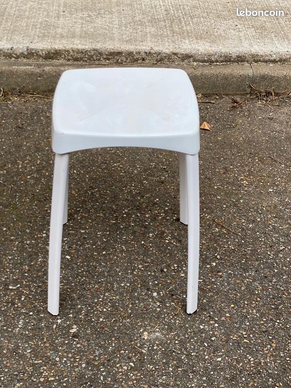 Tabouret blanc en plastique et acier (image 3)