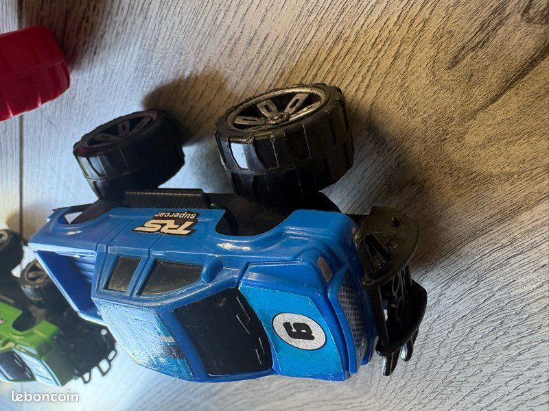 Lot véhicules 4x4 monster trucks hot wheel et autres (image 8)