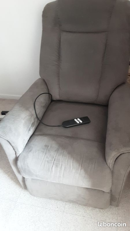 Fauteuil gris souris (image 1)