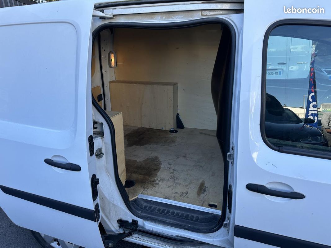 Renault kangoo fourgon 1.5 bluedci 95 extra rlink (image 13)