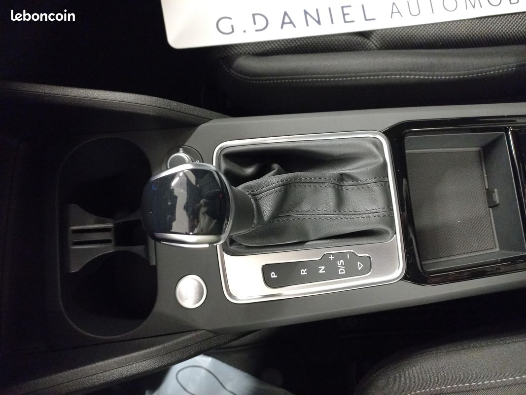 AUDI Q2 35 TFSI 150 S tronic 7 S line (image 37)
