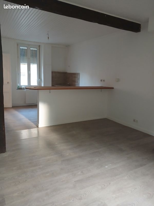 Maison 5 pièces 100 m² · à Charleville-Mézières · 100 m² · 850 €/mois
