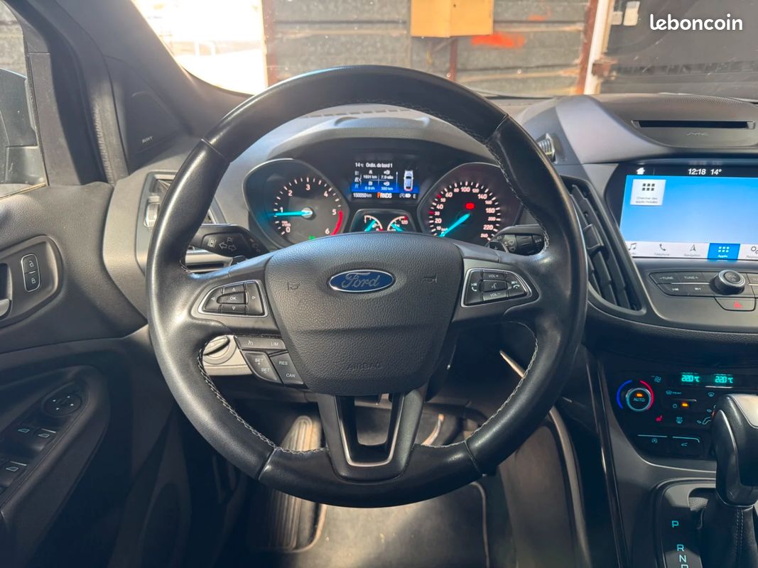 FORD KUGA 2.0 TDCi 180cv 4x4 Powershift ST-Line / CarPlay / Hayon Électrique / Caméra de Recul (image 24)