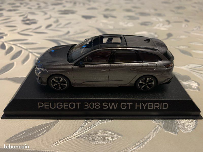Norev Modellauto Peugeot 308 GT 2021 grün metallic, Maßstab 1:43