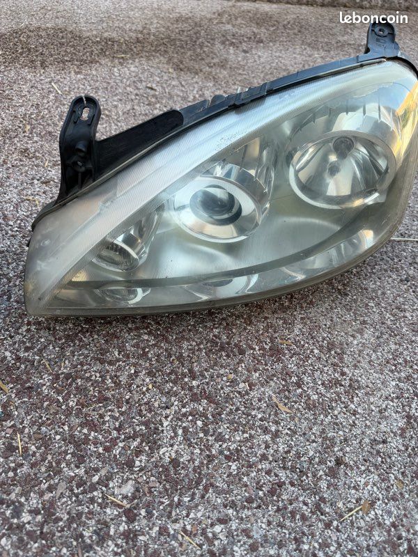Phare Opel corsa c (image 1)