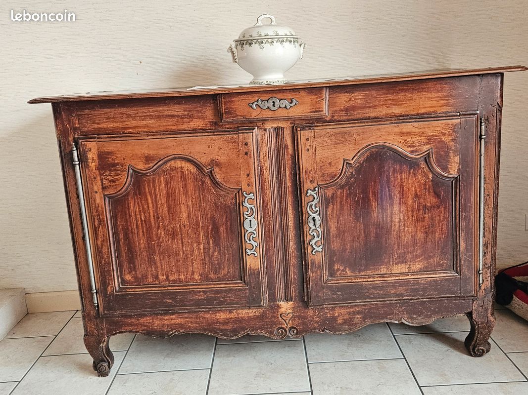 Beau buffet très ancien 250 e (image 1)