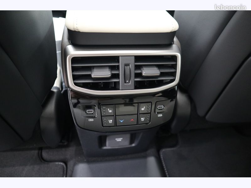 Lexus RX 450h+ Executive 4WD PHEV M (image 17)