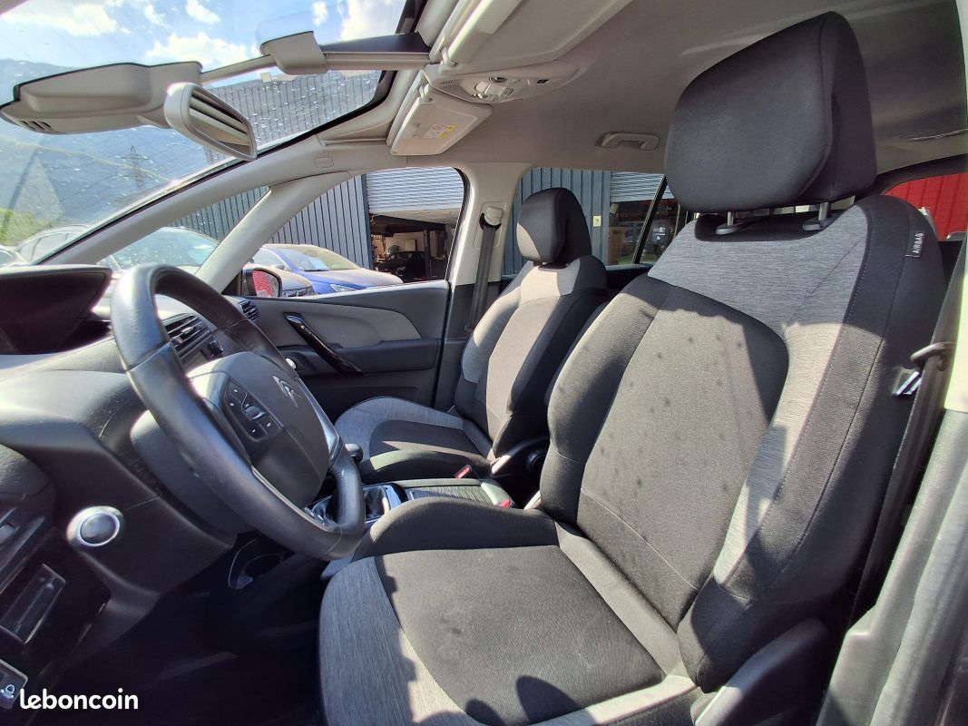 Citroen c4 space tourer 1.6 hdi 120 cv bvm6 7 places (image 9)