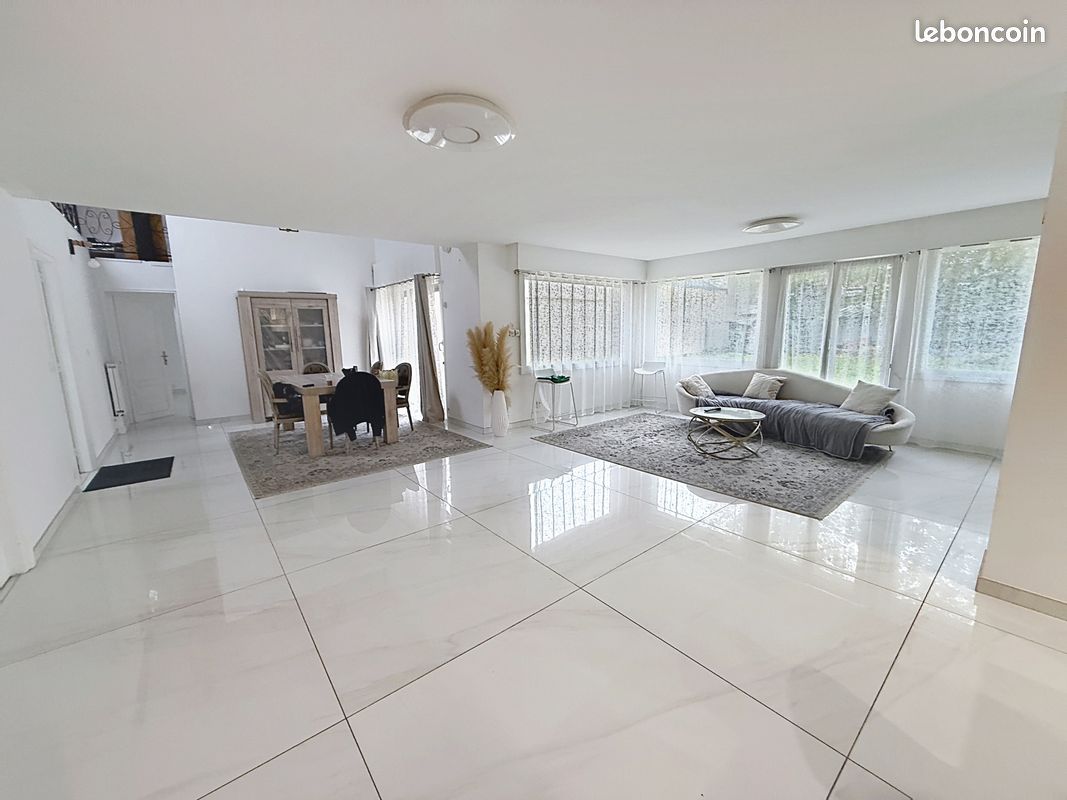 Maison 6 pièces 190 m² · à Roubaix · 190 m² · 399 000 €