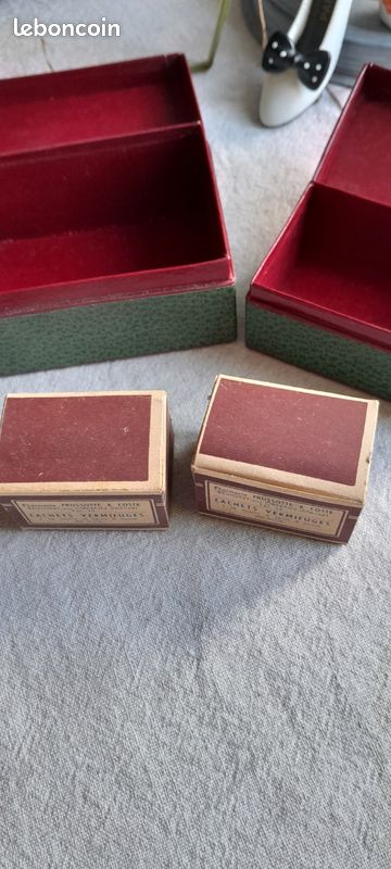 Boîtes pharmaceutiques anciennes (image 6)