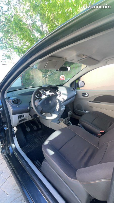 Twingo II phase 1 2007 1.2 i 16V 75 cv (image 2)