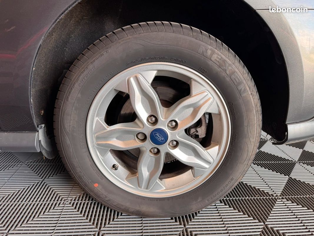 FORD TRANSIT CONNECT CABINE APPROFONDIE 1.5 ECOBLUE 120 S&S BVA8 Trend CAMÉRA DE RECUL / ANDROID AUTO / ATTELAGE / ENTRETIEN COMPLET (image 12)