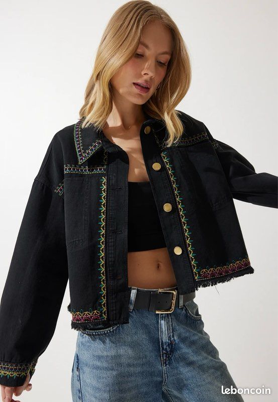 Veste fine noire broderies multicolore (image 1)