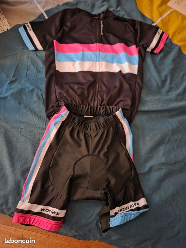 Tenue cycliste (image 1)