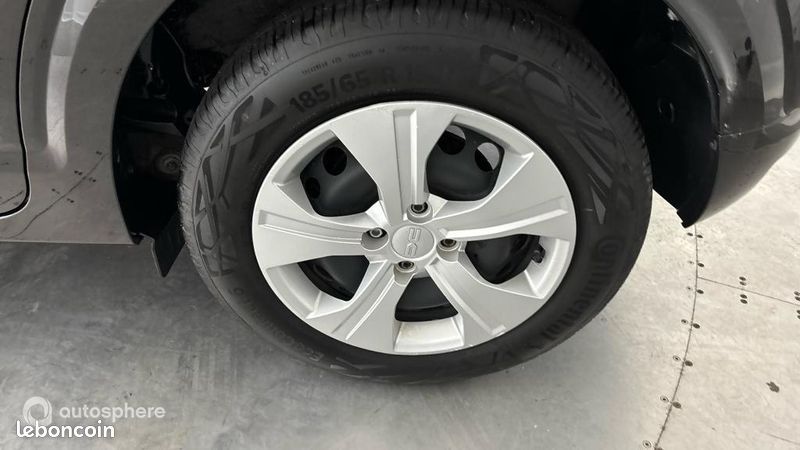 Dacia Sandero 1.0 SCe 65ch Essential (image 20)