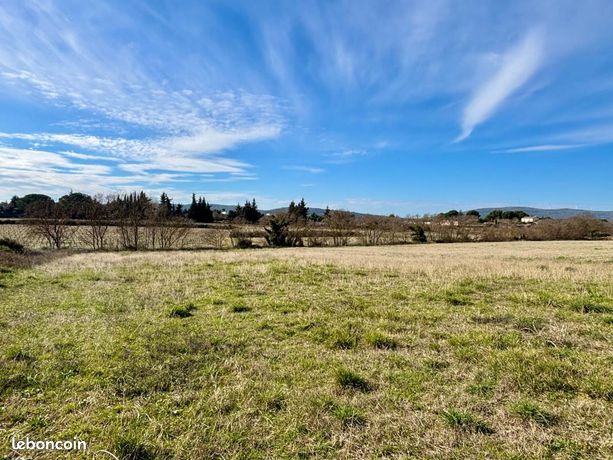 Terrain 3 980 m² Poussan