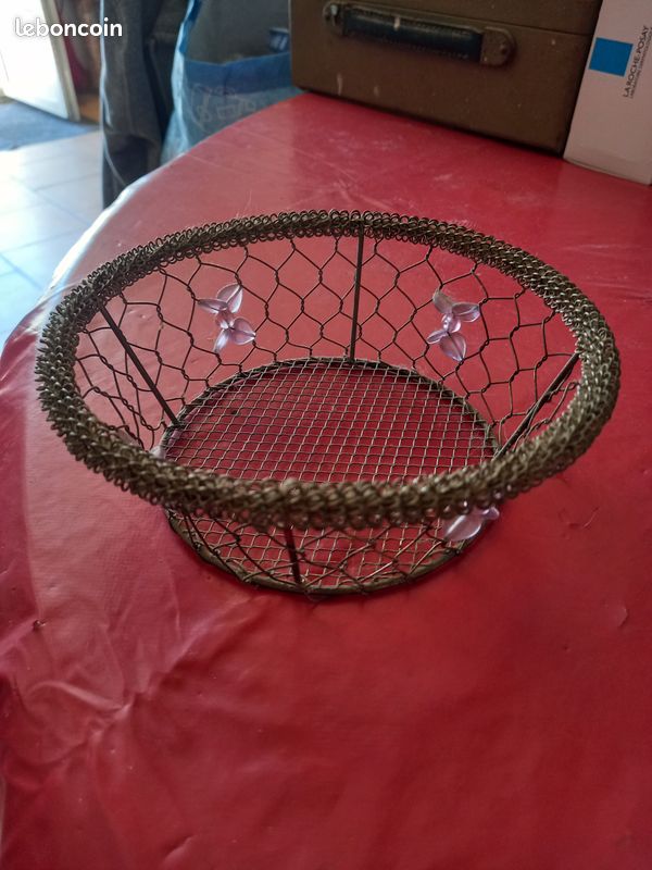 Ancienne Boîte En Tôle Décorative - Paris, Notre Dame, Monaco, Pont Du Gard, Biarritz