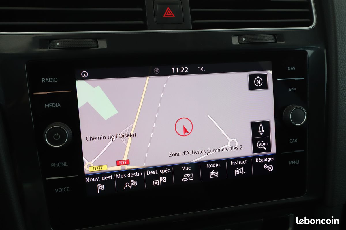 Volkswagen Golf VII 1.0 TSI BlueMotion Tech Confortline Business DSG7 5P 115 ch (image 18)
