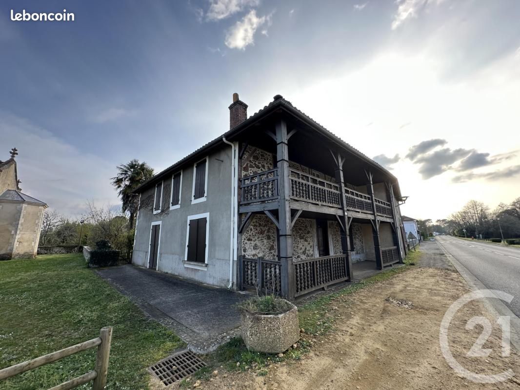 Maison 9 pièces 239 m² · à Sabres · 239 m² · 318 000 €