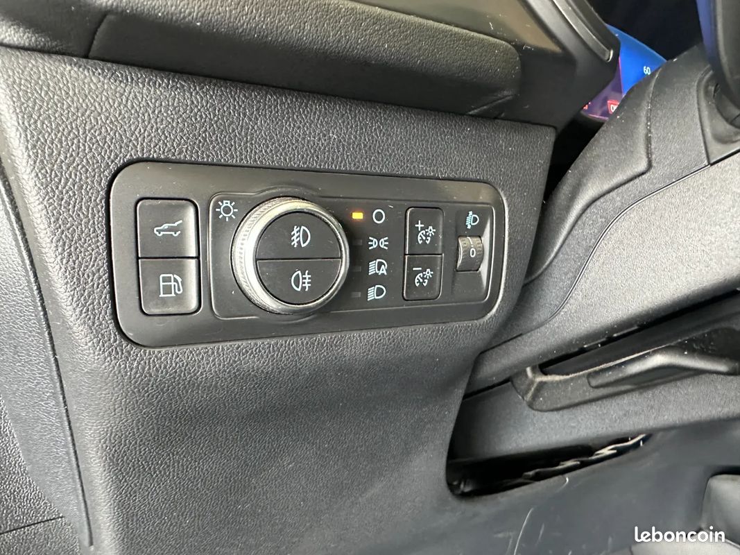 Ford kuga vignale 2.5i duratec 225 ch hybride rechargeable phev 2021 (image 33)