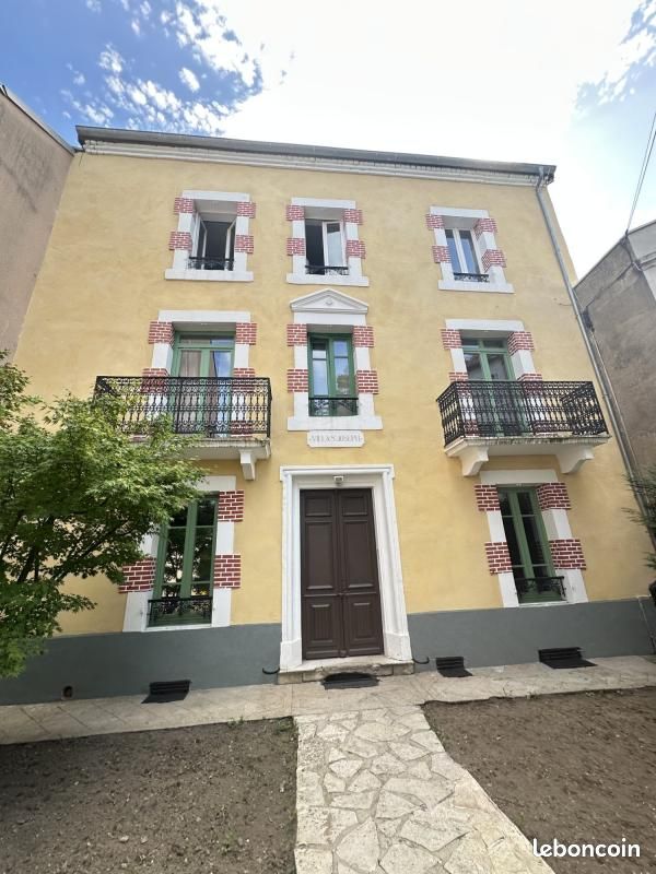 Immeuble 385 m² · à Vichy · 385 m² · 884 000 €