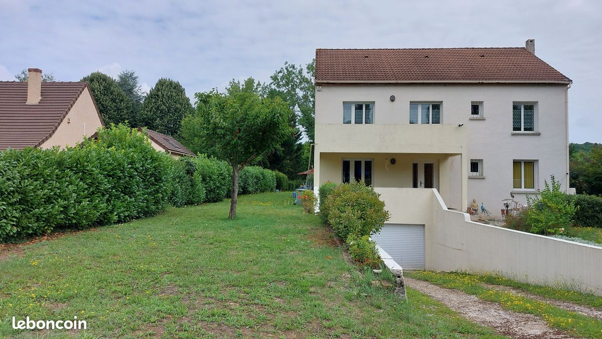 Maison 7 pièces 220 m² · à Saint-Fargeau-Ponthierry · 220 m² · 485 000 €