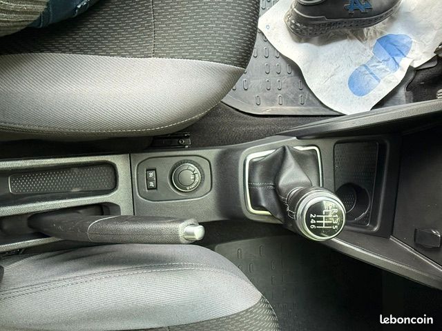 Duster 4*4 confort dci 2 places (image 6)